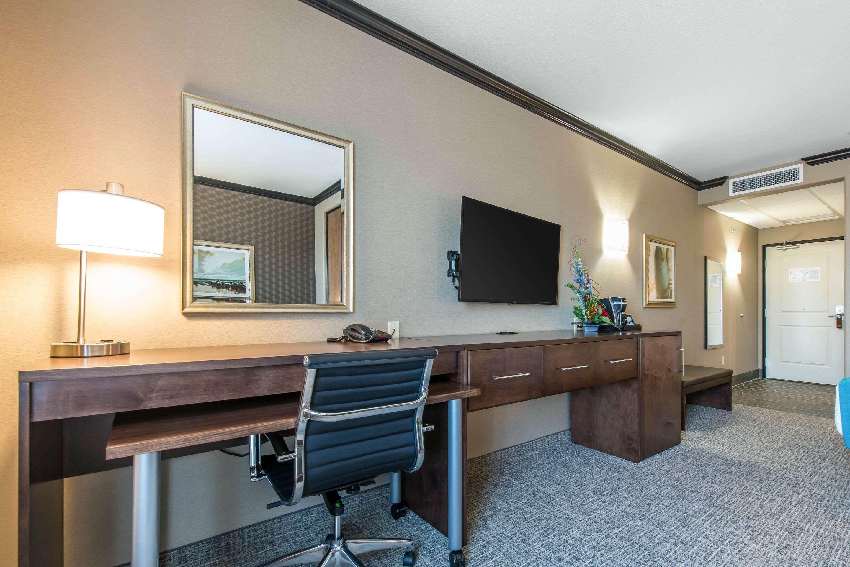 The Heritage Inn & Suites, Ascend Hotel Collection Garden City Eksteriør billede