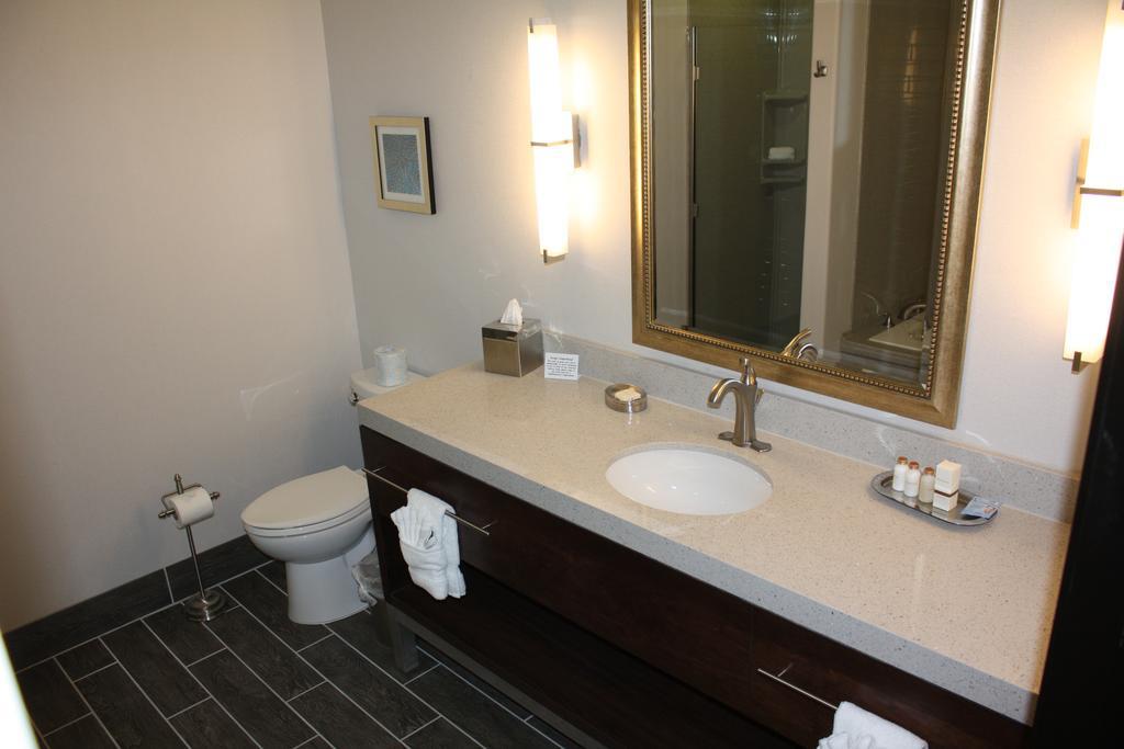 The Heritage Inn & Suites, Ascend Hotel Collection Garden City Eksteriør billede